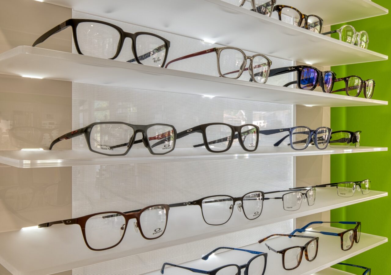 Ottica Oliana - Occhiali da sole e da vista | Valle del Chiese